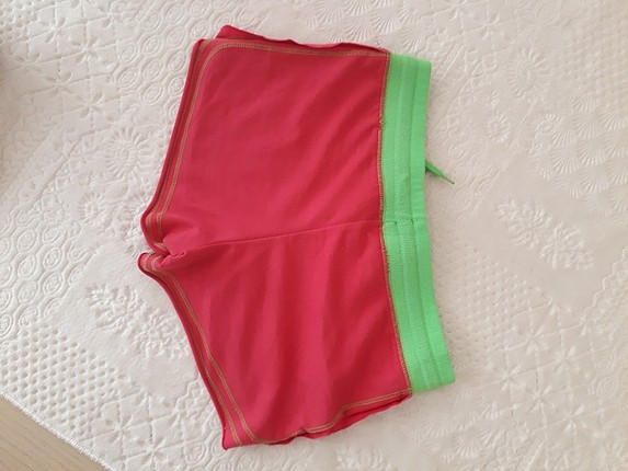 Hollister pembe mini şort 