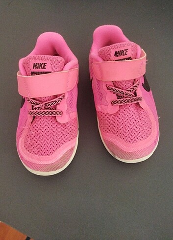 Nike spor ayakkabi 