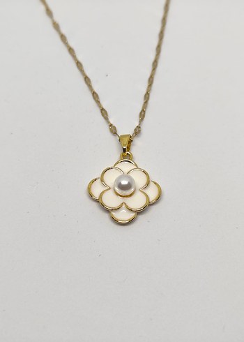 Accessorize İnci Detay Çiçek Kolye