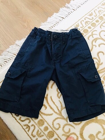 Gap GAP erkek çocuk şort 8 yaş