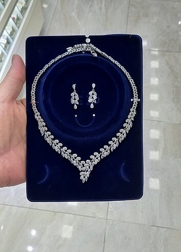 Taşlı set