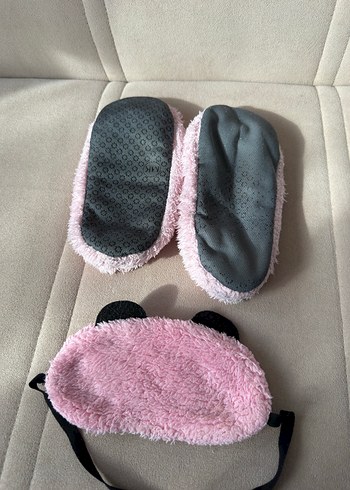 Pembe Leopar Desenli Kız Ev Terliği ve Uyku Maskesi - Görsel 2