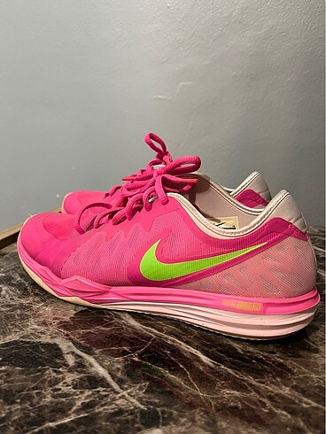 38 Beden pembe Renk Nike kadın spor ayakkabı