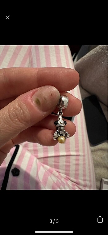 Beden Disney charm
