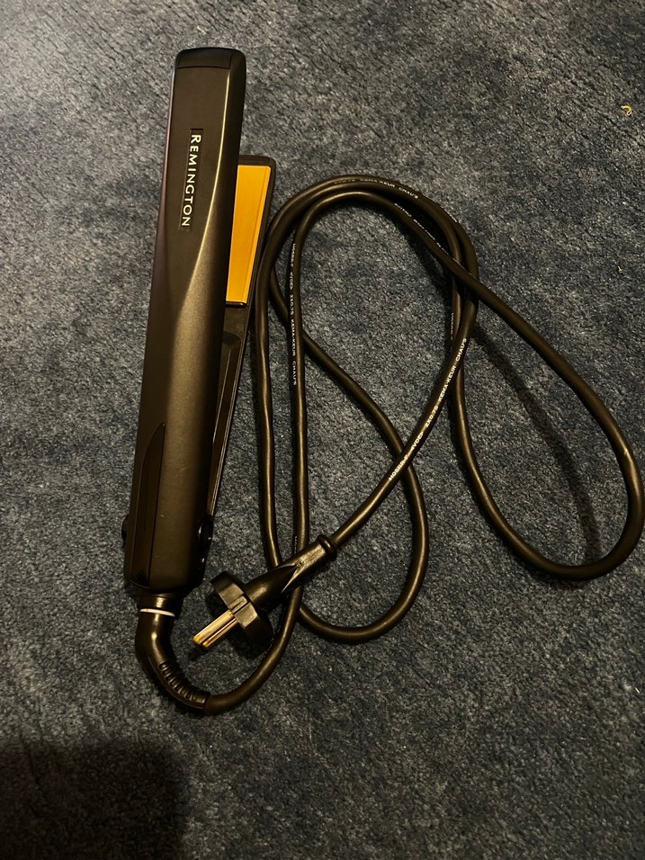 Siyah Saç Düzleştirici - Görsel 2