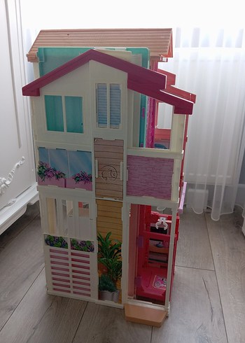 barbie muhteşem malibu eviiki katlı - Görsel 2