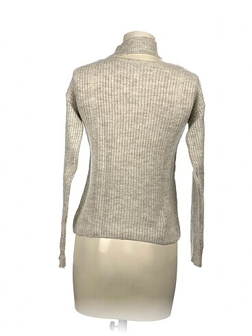m Beden PreLoved Kazak / Triko %70 İndirimli.