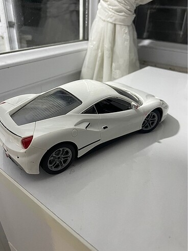  Beden Kumandalı ferrari