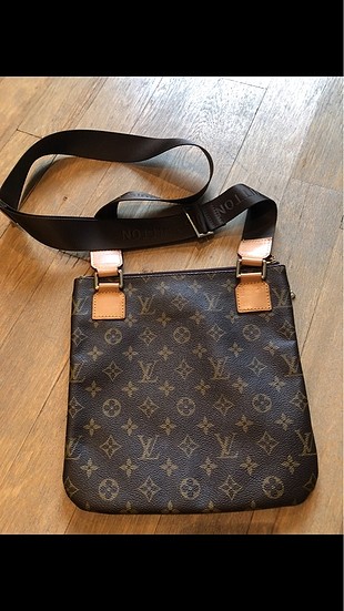 Louis Vuitton Louis Vuitton çapraz çanta