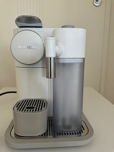 Nespresso F531 Gran Lattisima Süt Çözümlü Kahve Makinesi