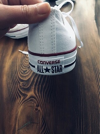 42 Beden beyaz Renk Orjinal Converse ayakkabı