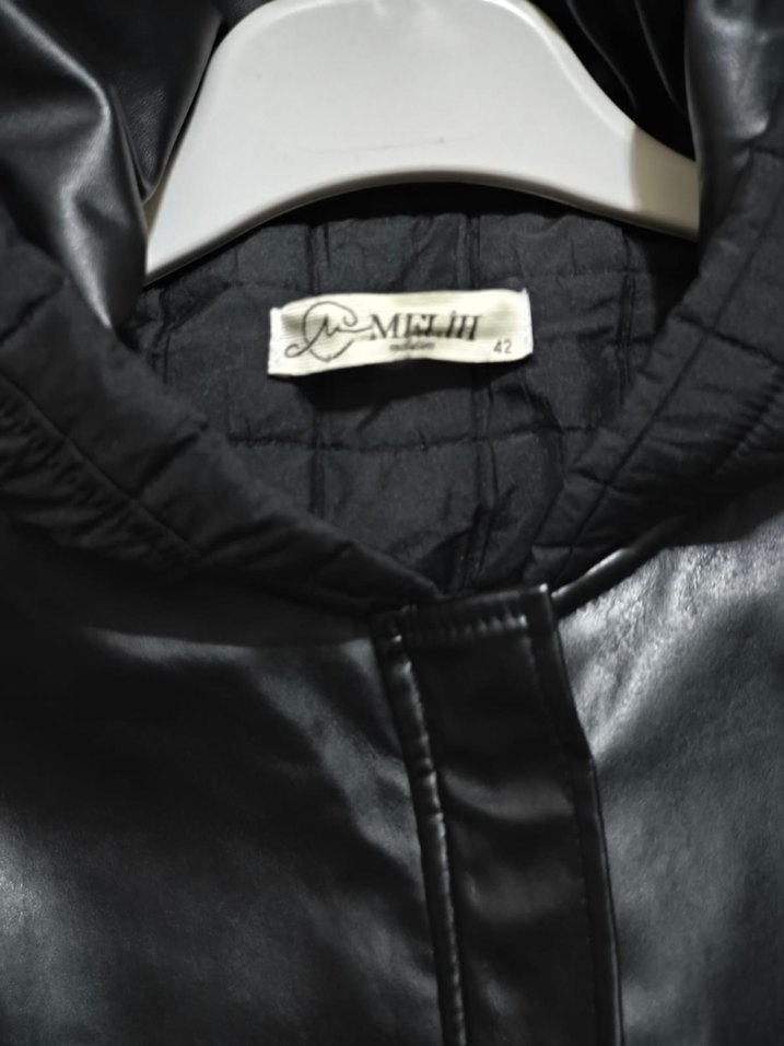 Kadın Siyah Uzun Kuşaklı Kaban - Görsel 5