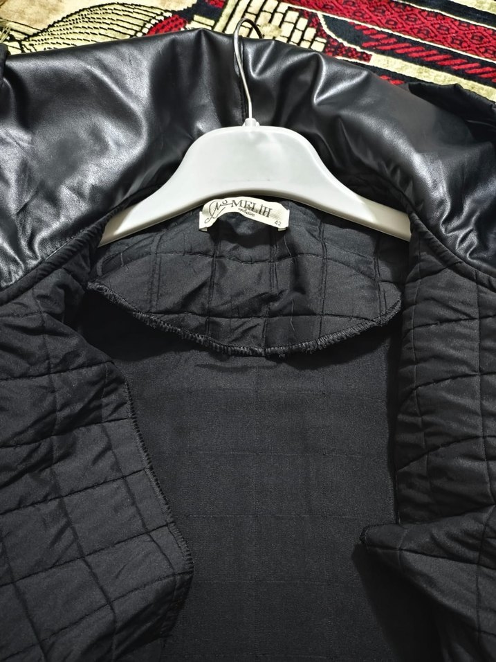 Kadın Siyah Uzun Kuşaklı Kaban - Görsel 4