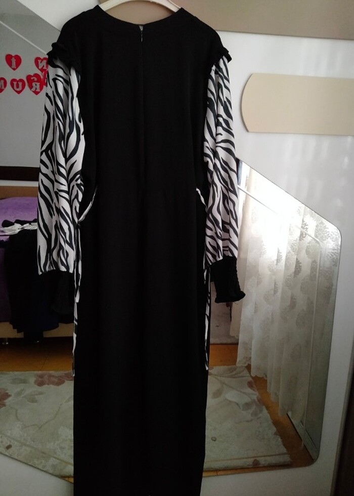 Bağcıklı elbise - Görsel 3