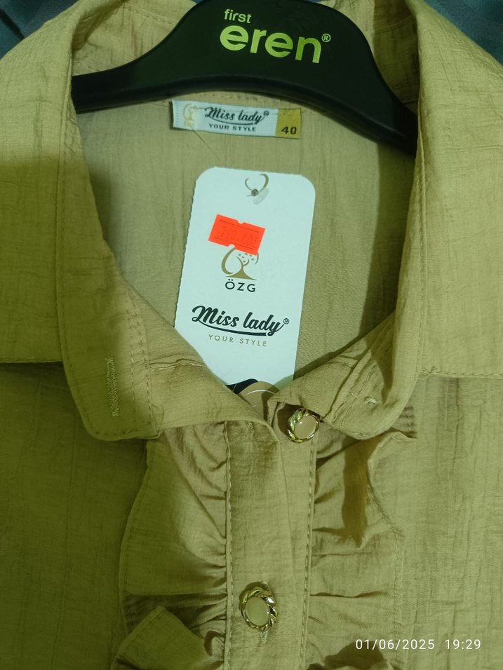 Kadın Keten Khaki Uzun Kollu Fırfırlı Gömlek - Görsel 3