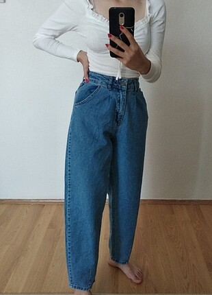 mom jeans