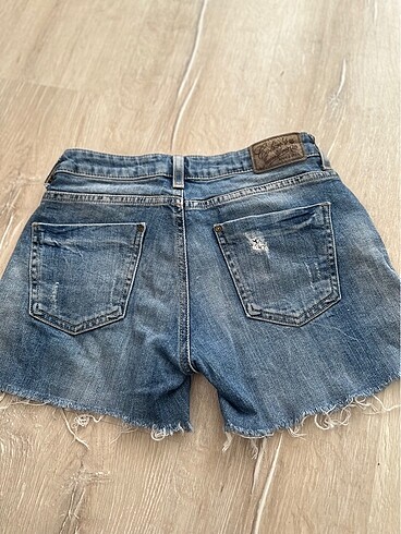 xs Beden Colins şort