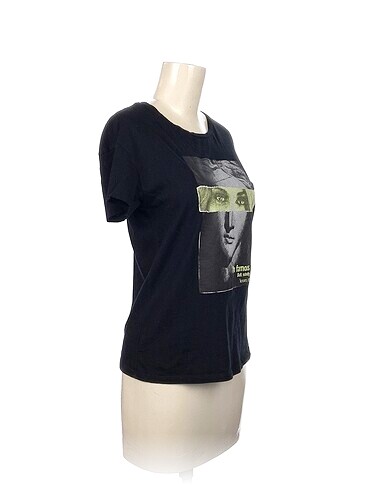 LC Waikiki LC Waikiki T-shirt %70 İndirimli.