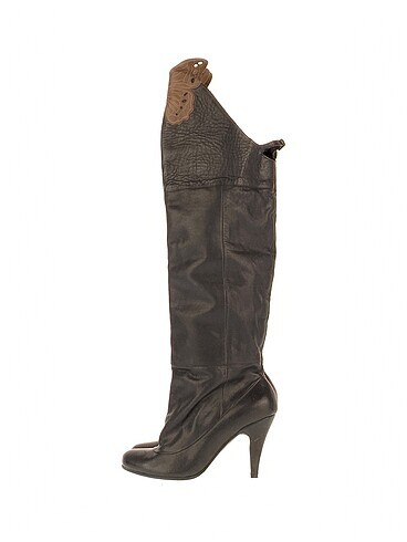 PreLoved Çizme %70 İndirimli.