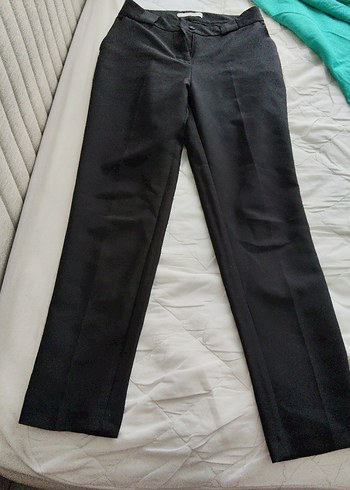 Kadın Siyah Kemerli Kumaş Pantolon - Görsel 3