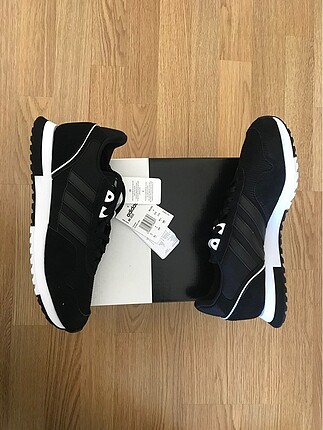 Adidas 8K 2020 Erkek Yürüyüş Ayakkabısı 43 Numara