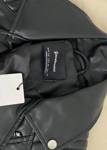 Stradivarius Biker Deri Ceket - Görsel 3