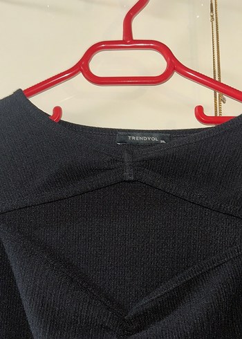 Siyah V Yakalı Kadın Bluz - Görsel 2