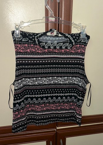 Örgü Detaylı Bohem Yüksek Yakalı Crop Top - Görsel 2