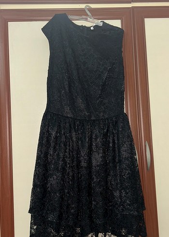 Siyah Dantelli Midi Straplez Abiye Elbise - Görsel 2