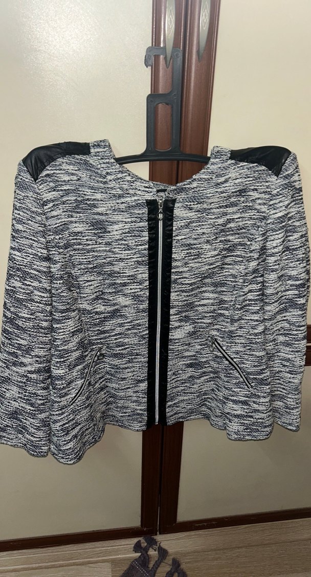 Gri Mini Fermuarlı Kadın Ceket - Görsel 2