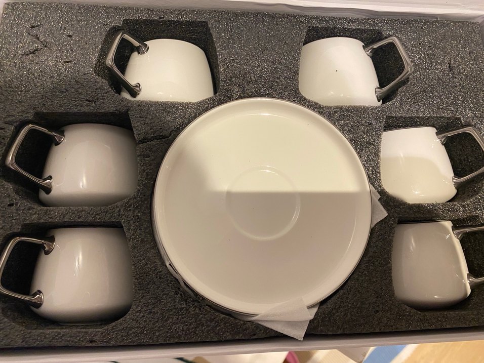 Karaca Beyaz ve Gri Seramik Tabak ve Fincan Seti - Görsel 2