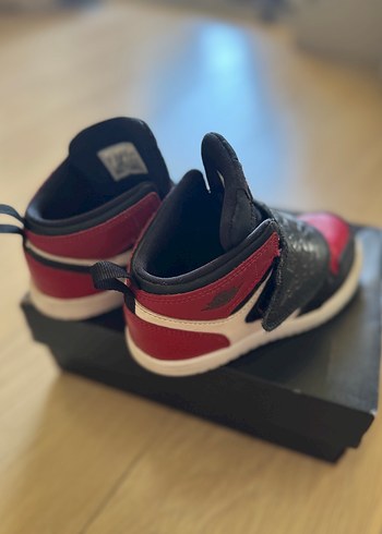 27 Beden kırmızı Renk Kırmızı Siyah Nike jordan sky 1 Erkek Çocuk Spor Ayakkabı