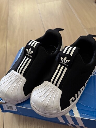 26 Beden siyah Renk Adidas superstar