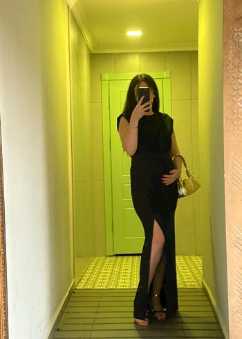 Yırtmaçlı elbise - Görsel 5