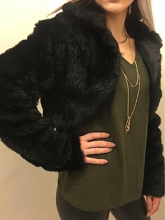 Kısa peluş kürk