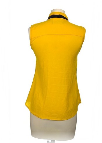 Sarı Düğmeli Kolsuz Kadın Gömlek - Görsel 3