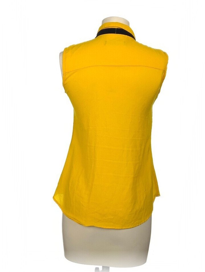 Sarı Düğmeli Kolsuz Kadın Gömlek - Görsel 3