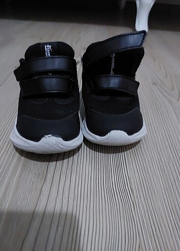 23 Beden siyah Renk Orjinal Nike Erkek Çoçuk Ayakkabısı 23.5 Numara 