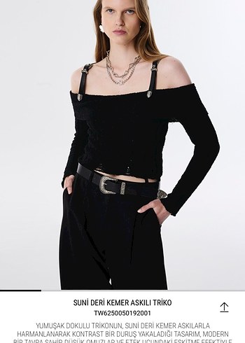 Suni Deri Kemer Askılı Siyah Triko Crop Top