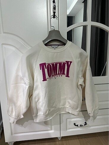 Tommy sweat