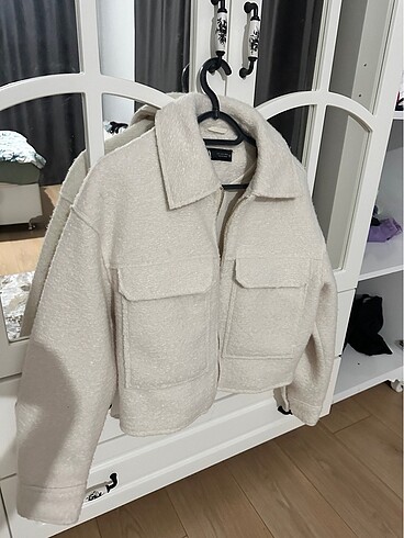 Zara Buklet crop ceket