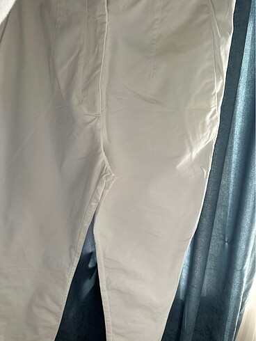 m Beden beyaz Renk Mavi kırık beyaz pantalon????