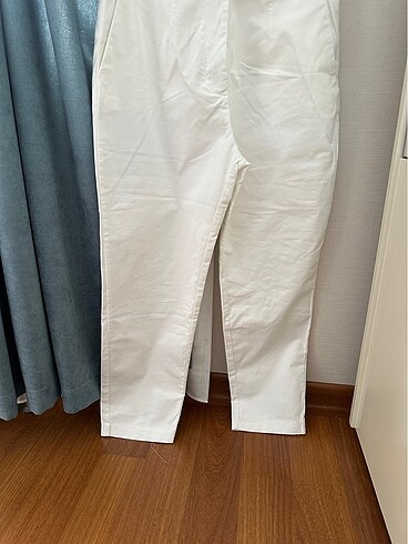 m Beden Mavi kırık beyaz pantalon????