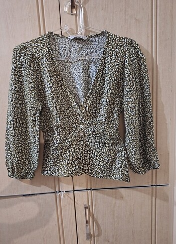 Yeşil leopar bluz