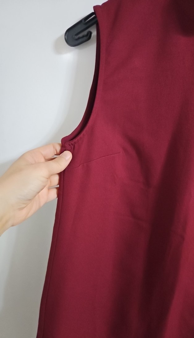 Bordo Süet Yüksek Yakalı Kolsuz Midi Elbise - Görsel 2