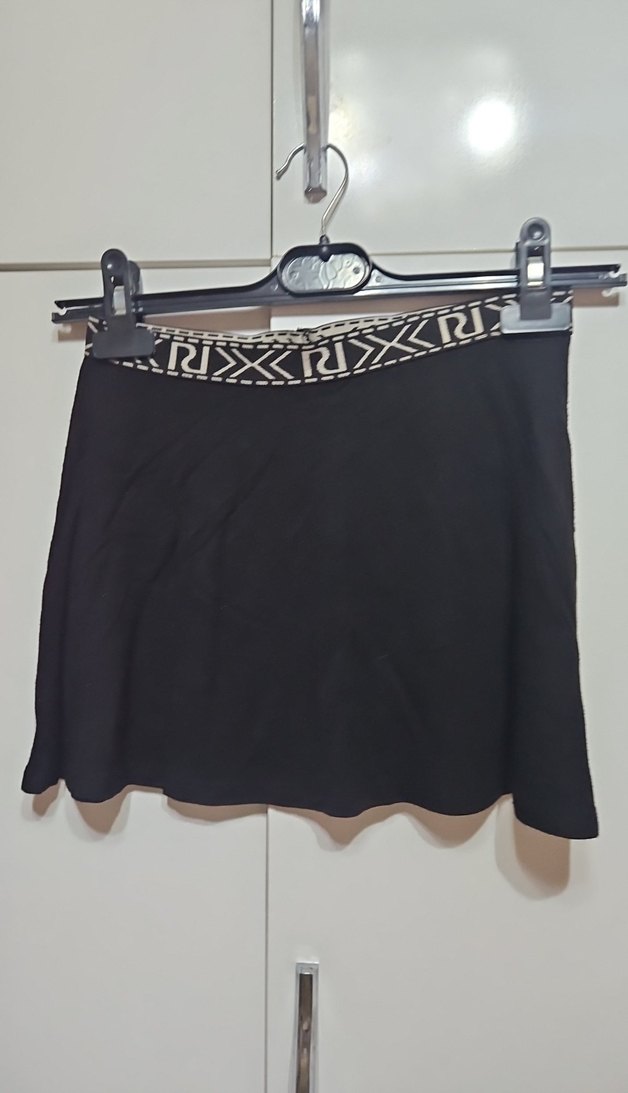 Kız Çocuk Pembe Straplez Atlet ve Siyah Etek - Görsel 3