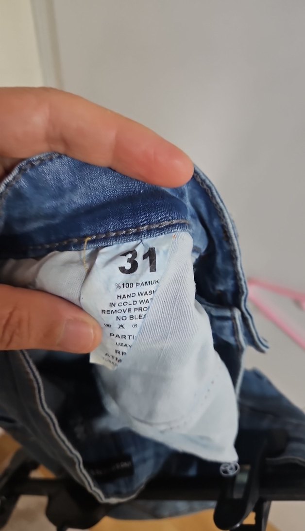 Gri Renkli Bol Kesim Kadın Denim Şort - Görsel 5