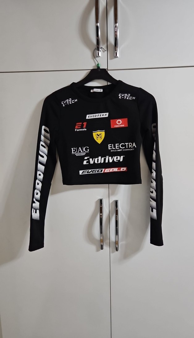 Siyah Kız Kısa Sweatshirt E1 Baskılı - Görsel 4