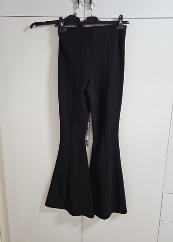 Siyah Kadın Yırtmaçlı İspanyol Paça Pantolon - Görsel 5