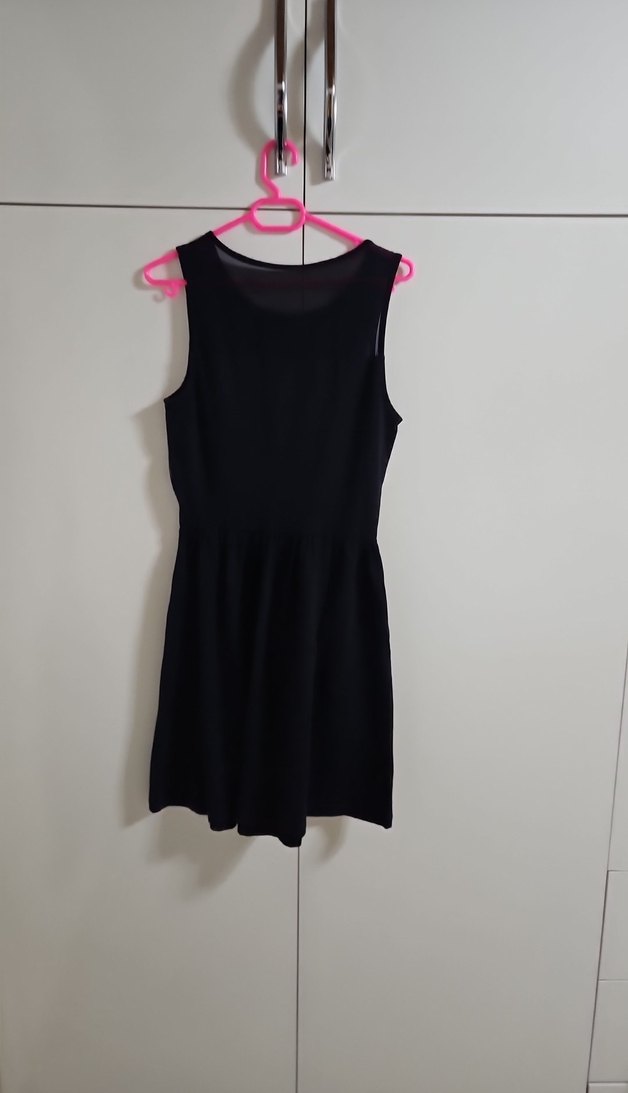 Siyah Midi Kolsuz V Yaka Elbise - Görsel 5